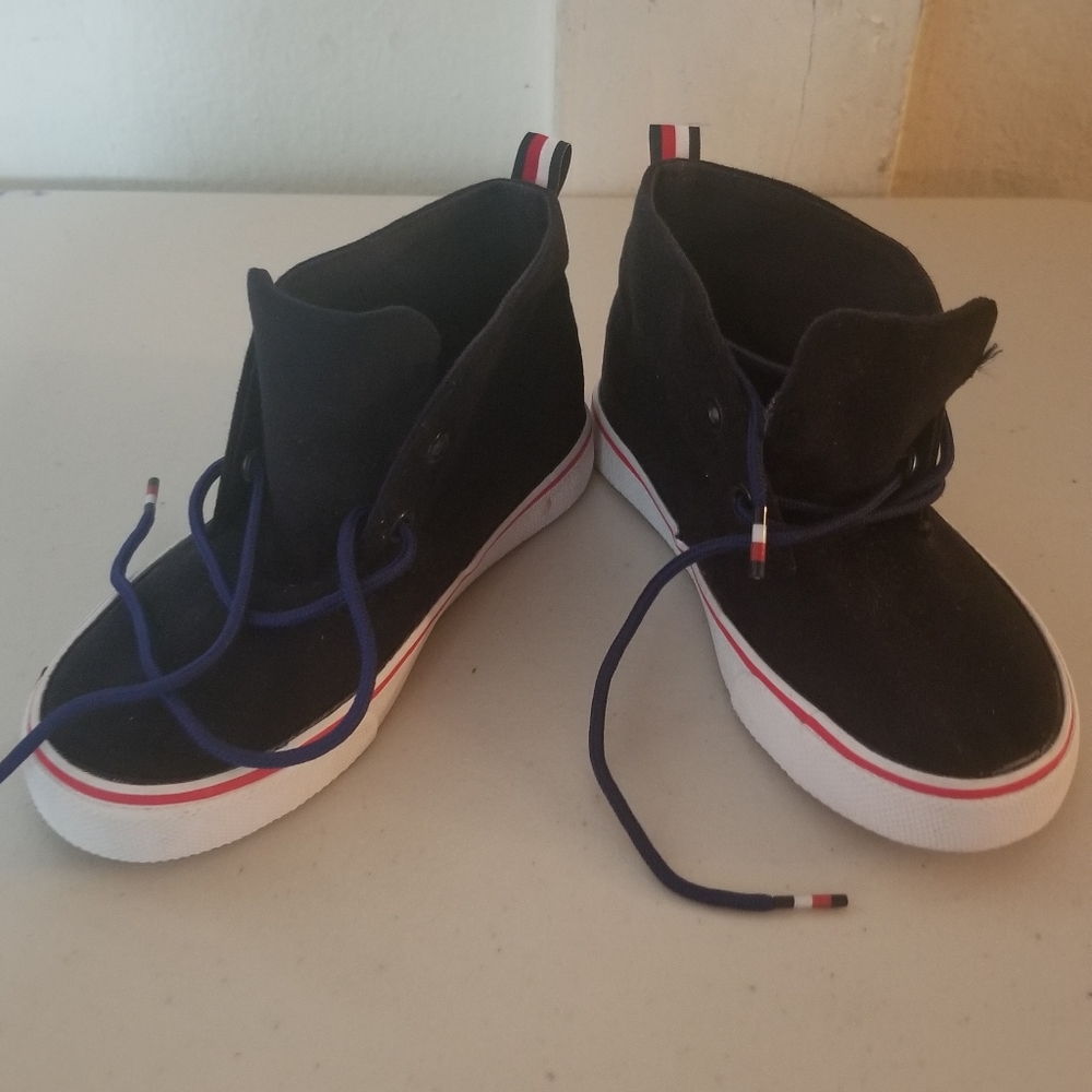 Tommy hilfiger shoes